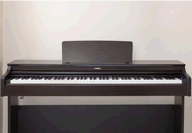 Yamaha piano de cola Serie CF6